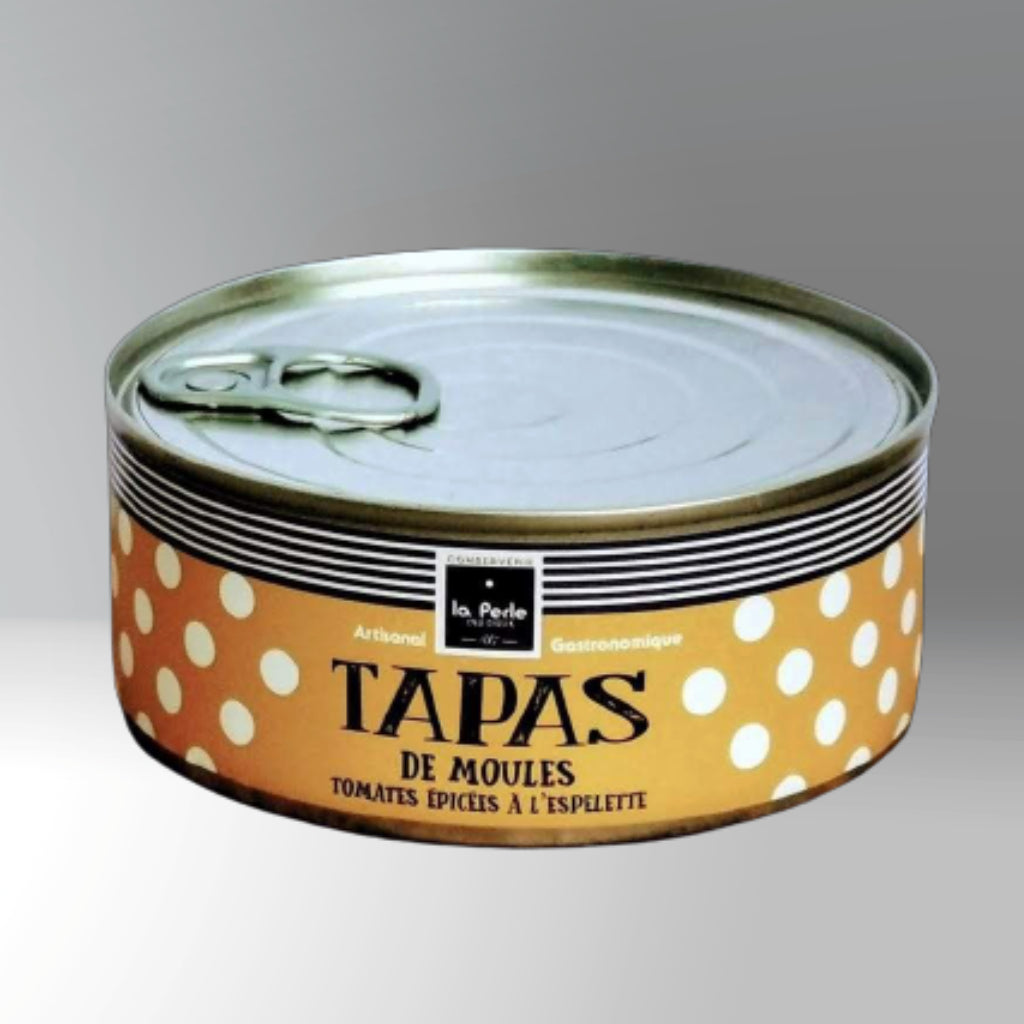 Tapas of mussels with piment d'espélette