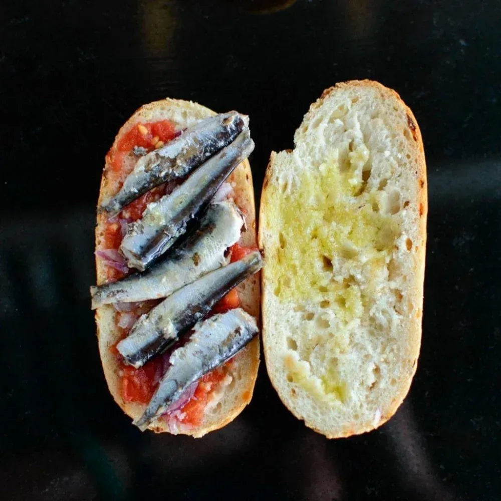 Kleine Sardinen in pikantem Olivenöl N°126