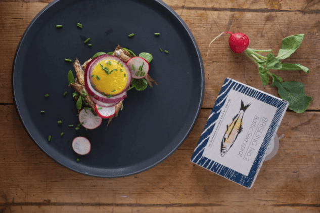 Fangst.nordic Fischkonserven Brisling Nr. 1 Ostseesprotte mit Heidekraut und Kamille Maitre Philippe et Filles