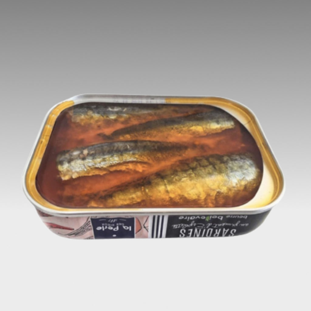 Sardines for frying with butter and piment d'Espelette