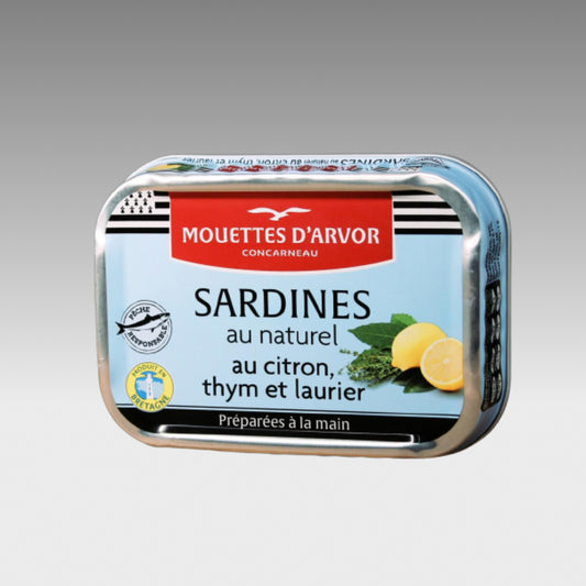 Sardines in lemon, thyme and bay leaf